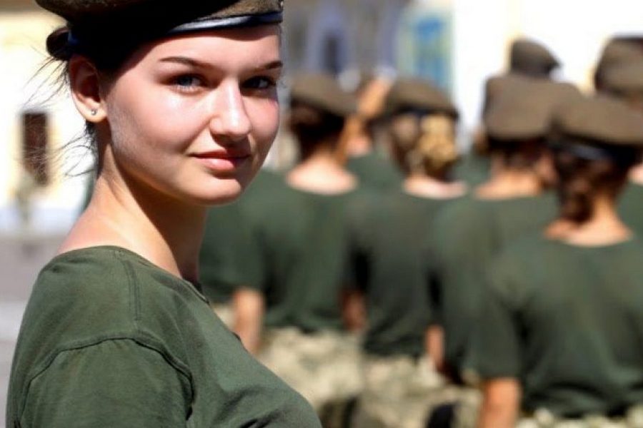Навіщо потрібен військовий облік жінок в Україні і як жінки вже воюють в лавах ЗСУ