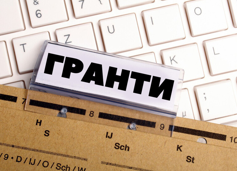 єРобота. Хто може подати заявку на отримання грошей через портал Дія - все про програму