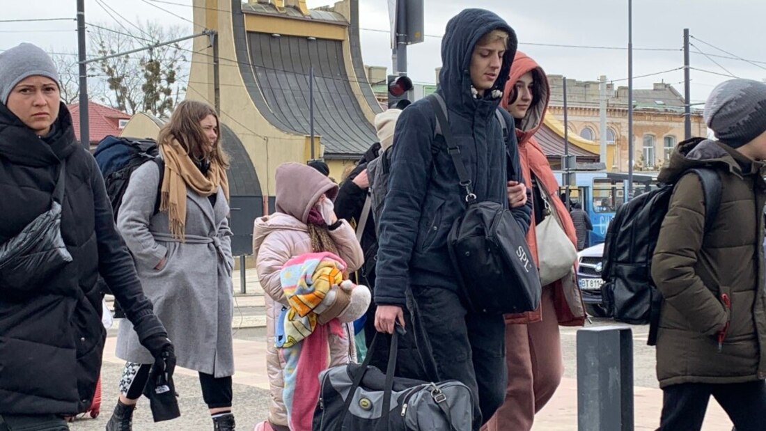 Для чого в Україні запровадили перевірки ВПО? Як до цього ставляться переселенці