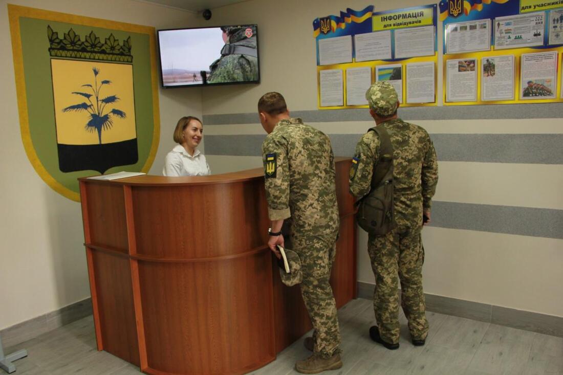 Довідка з військкомату - які є обмеження для чоловіків-переселенців, що не стали на облік