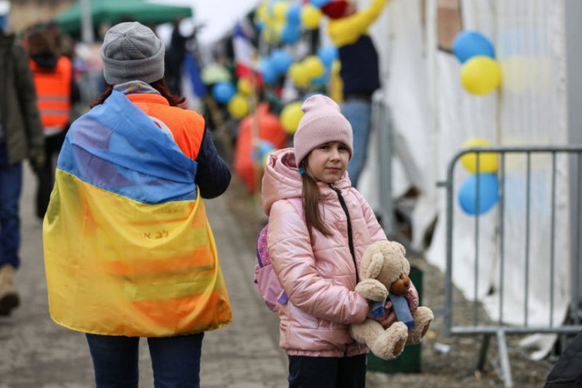 Нова допомога для біженців у Польщі – як отримати виплати 450 євро