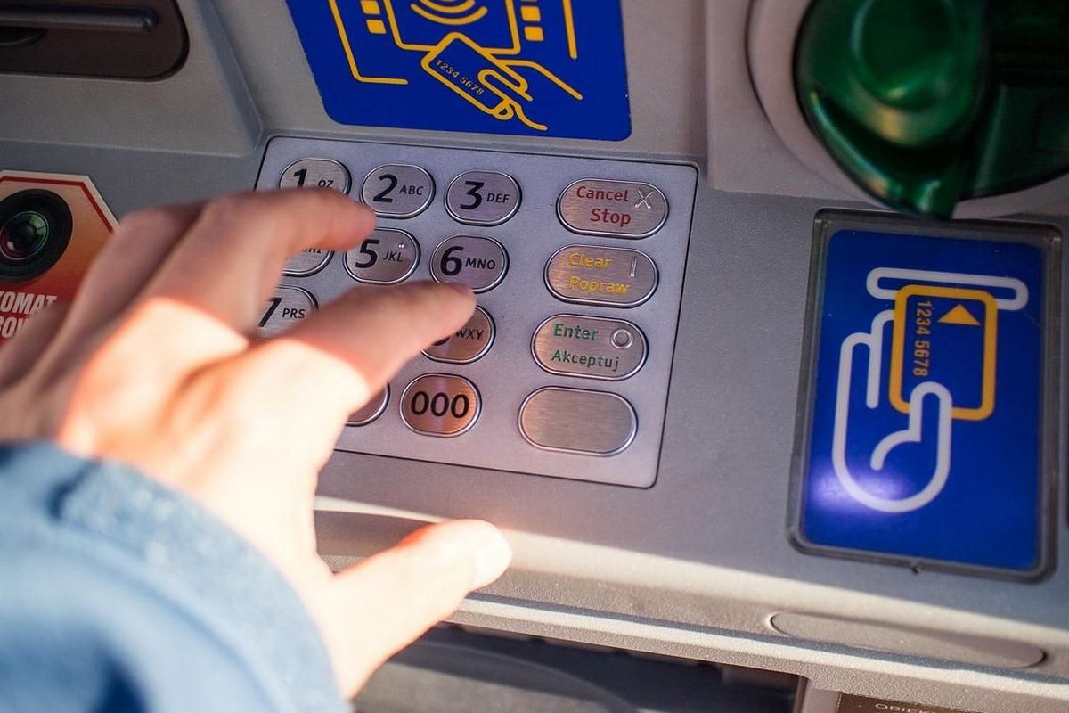 Деякі банки у Польщі продовжили пільгові умови для українців – що треба знати
