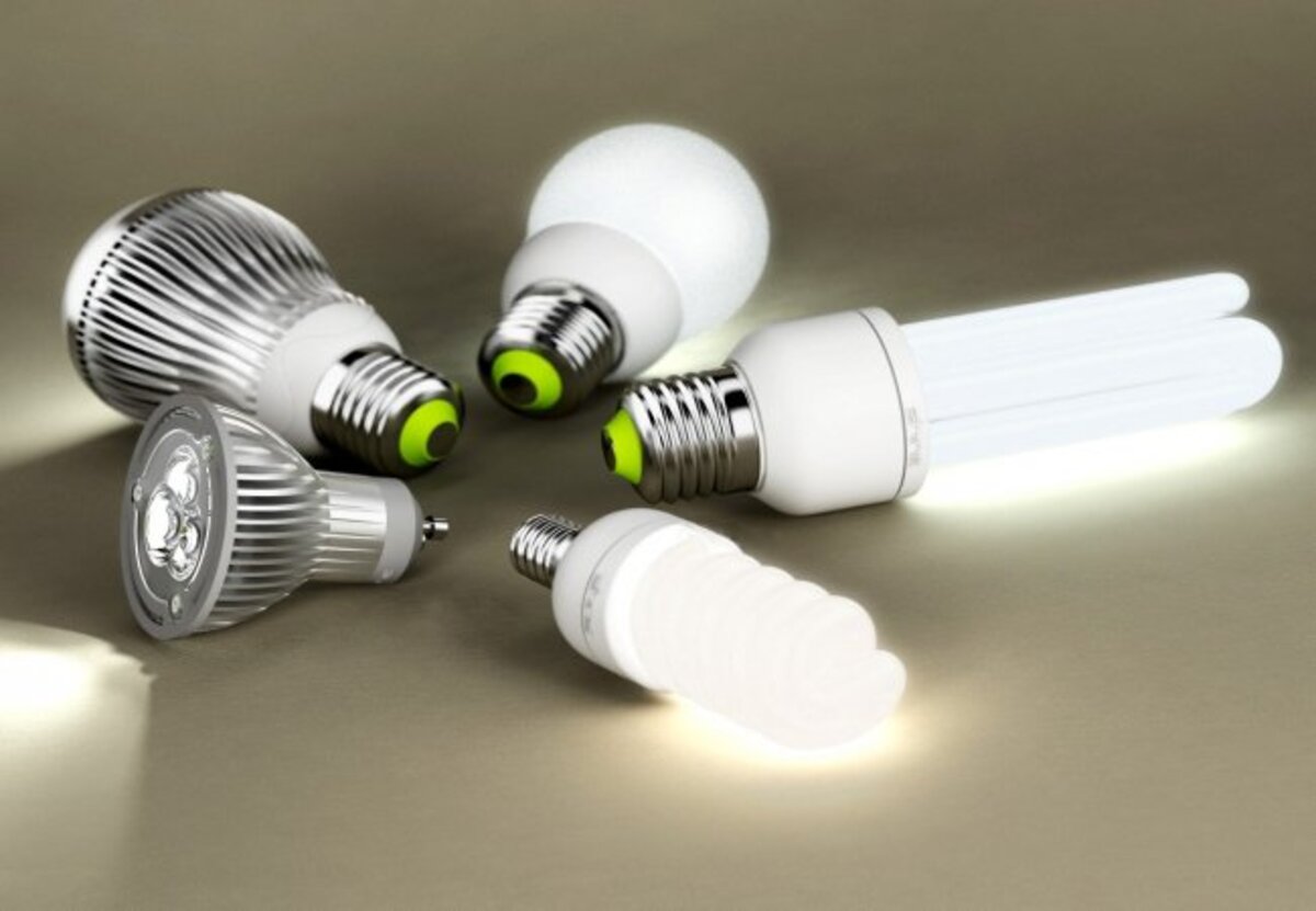 На Укрпошті роздаватимуть LED-лампи - як можна отримати