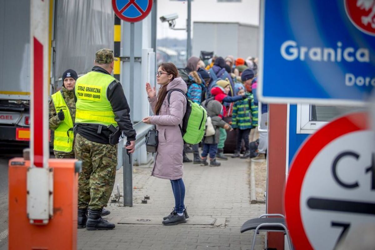Важливе правило. Як українцям виїжджати з Польщі, щоб не втрати тимчасовий захист