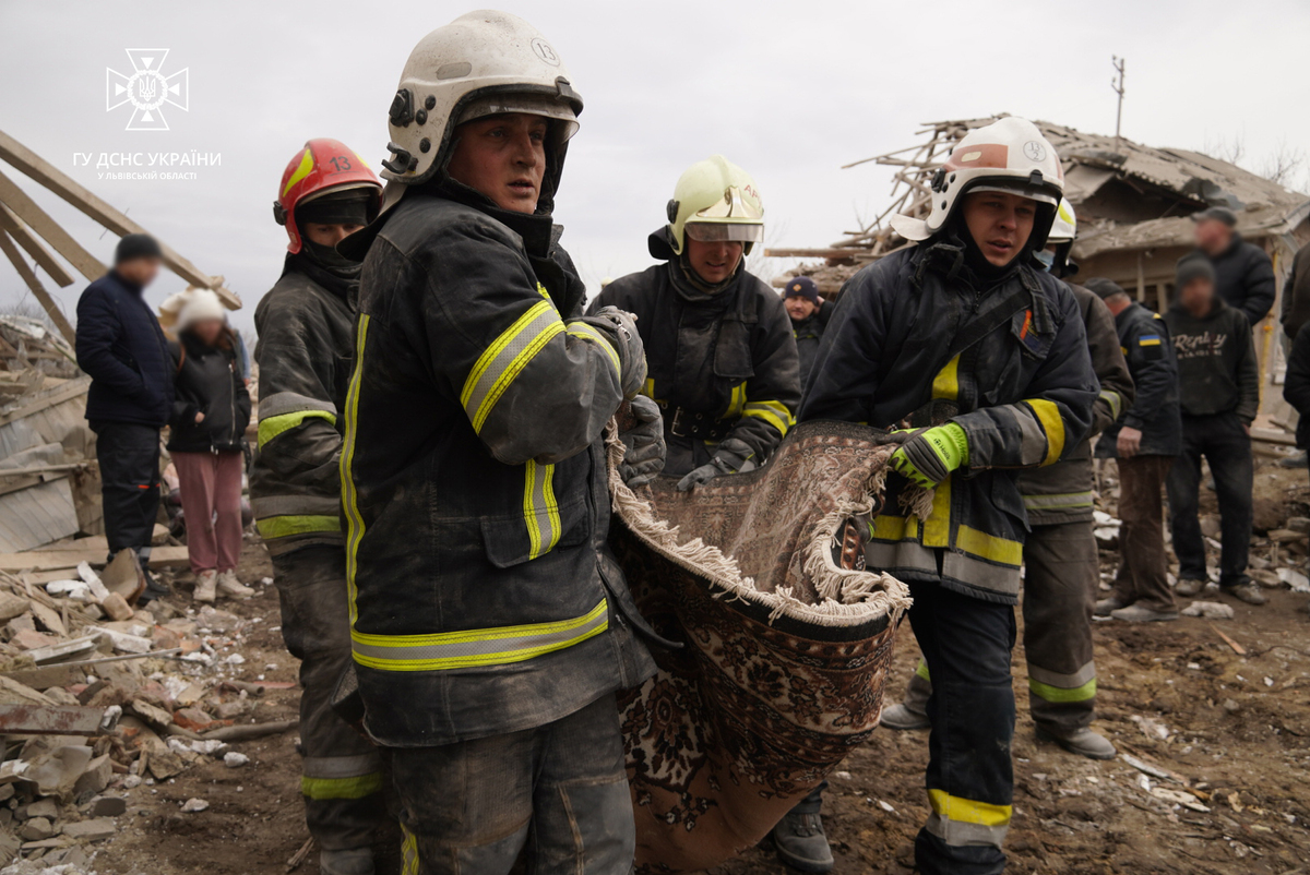 Масована атака 9 березня: на Львівщині ворожа ракета вбила мирних жителів (фото, відео)