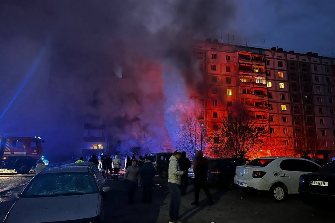 Масована ракетна атака 28 квітня вбила і поранила людей - все, що відомо (фото, відео)