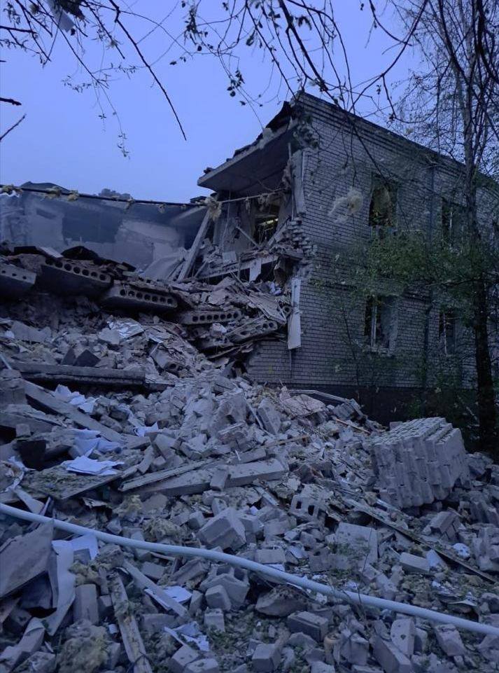Масована ракетна атака 28 квітня вбила і поранила людей - все, що відомо (фото, відео)