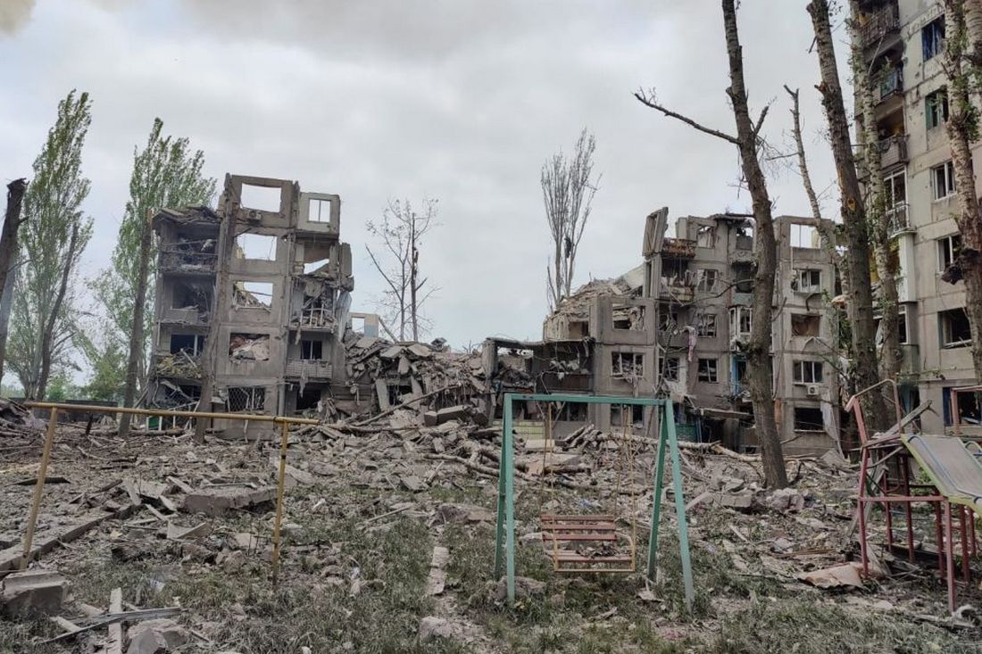 Ракетний удар по Авдіївці 23 травня двоє людей загинули під завалами багатоповерхівки