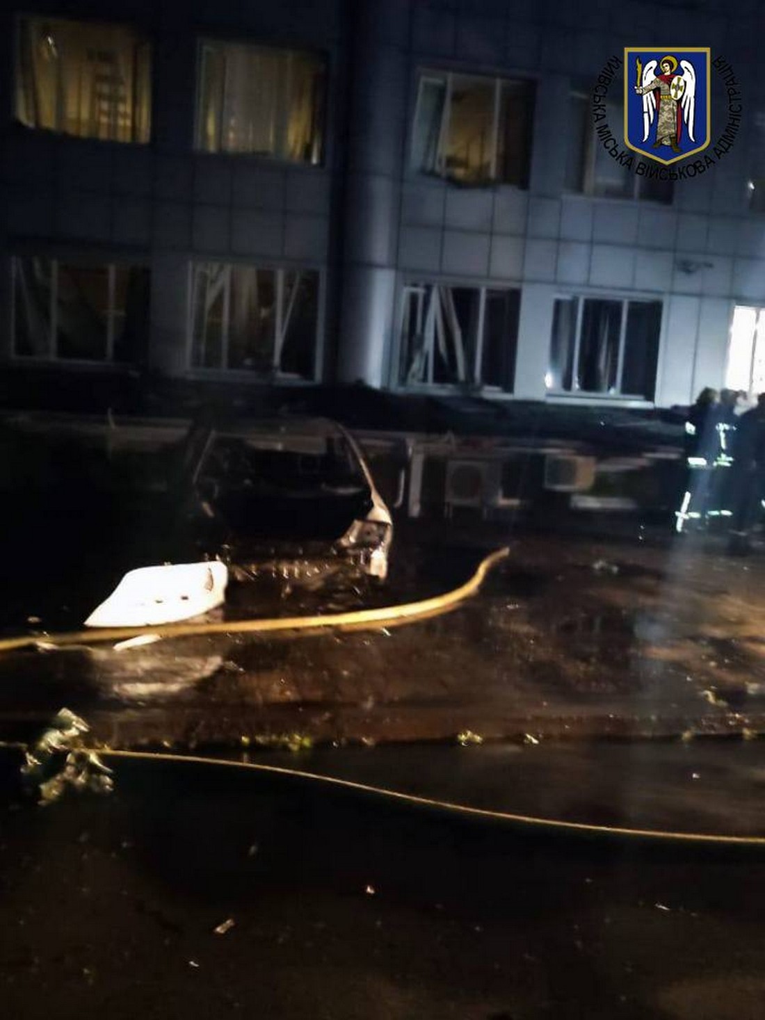 Наслідки падіння уламків в Дніпровському районі 4