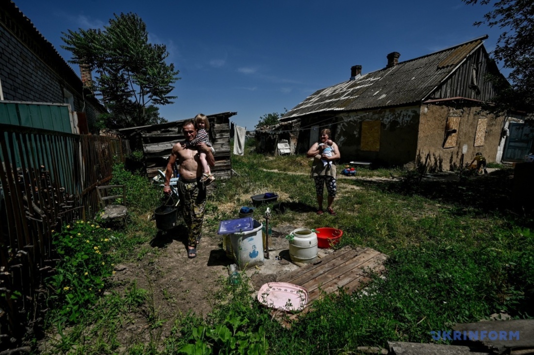 місцеві мешканці