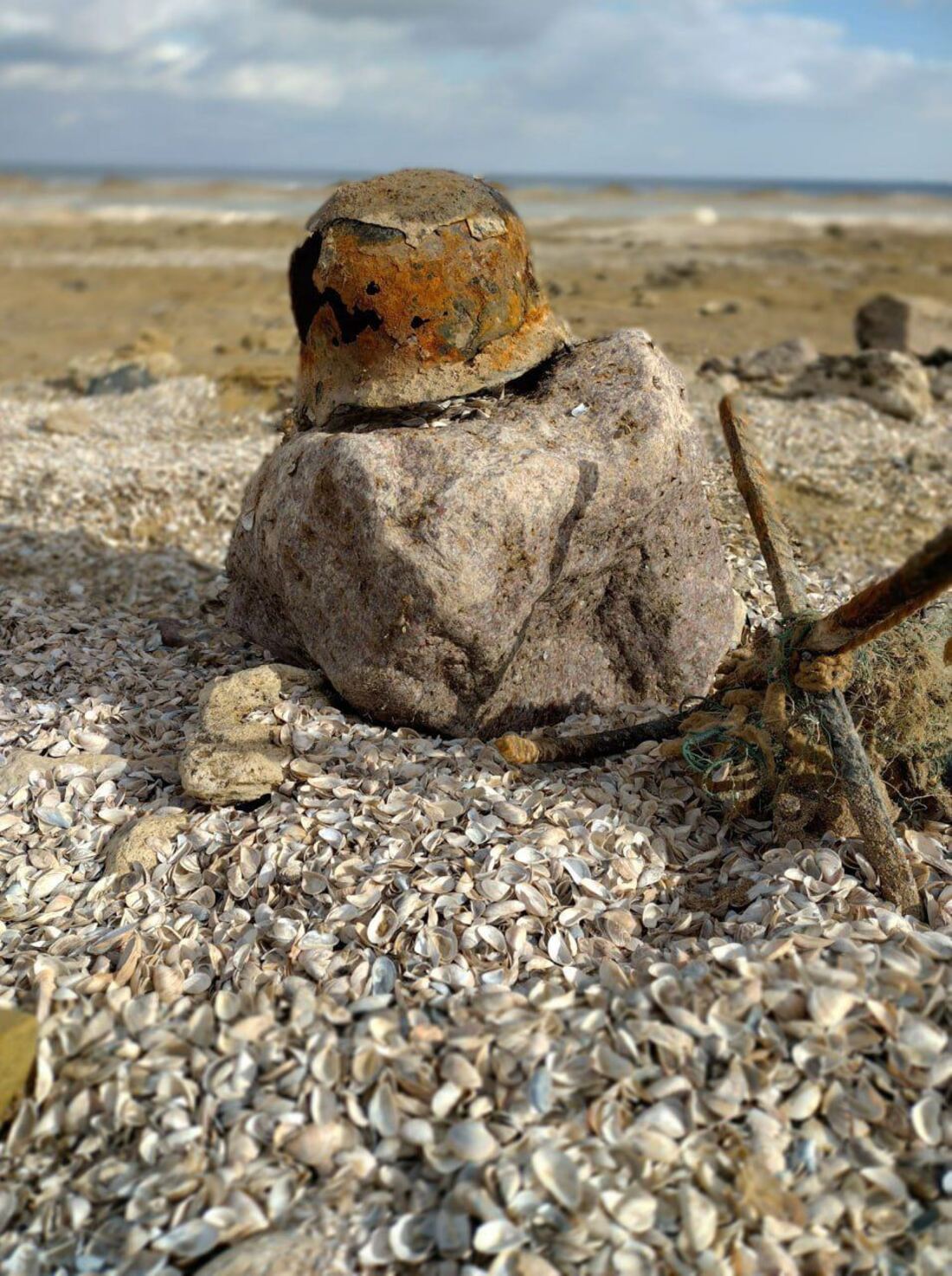 на дні Каховського моря