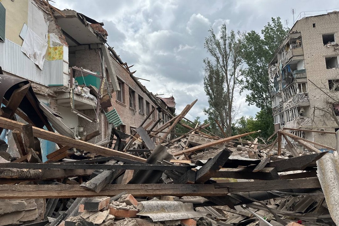 Росіяни скинули авіабомбу на людей під час видачі гумдопомоги в Оріхові – багато загиблих і поранених