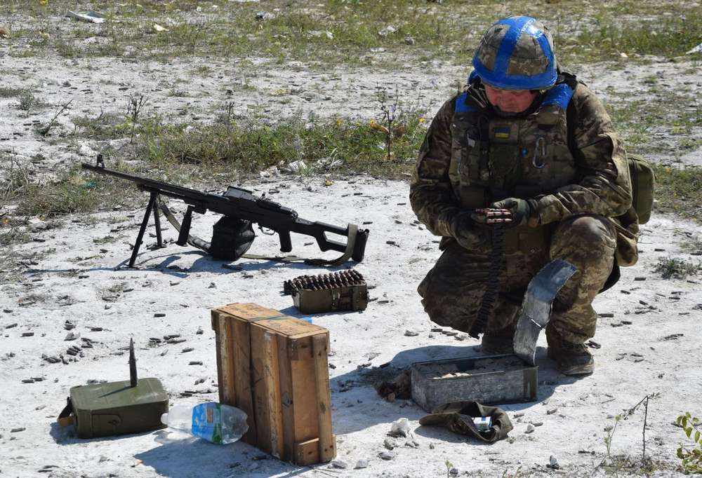 ЗСУ наступають на двох напрямках і стримують ворожий наступ на п’яти: ситуація на фронті 12 серпня