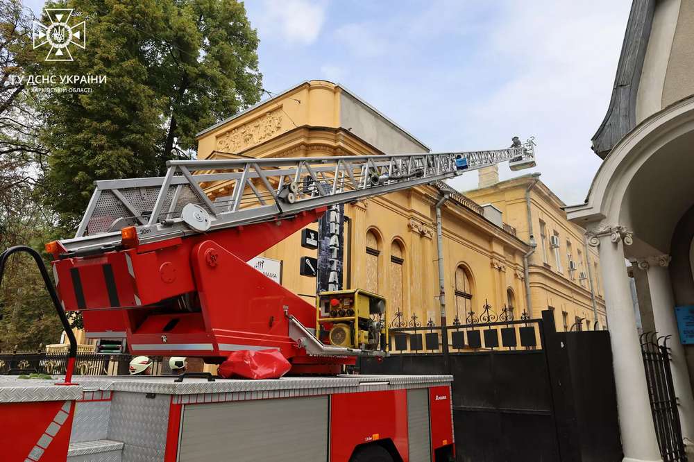 У Харкові сьогодні горіла пам’ятка архітектури (фото, відео)