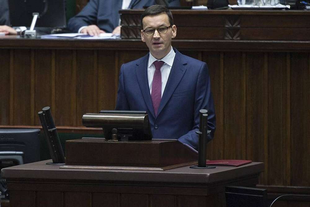 Польща припинила постачати зброю Україні