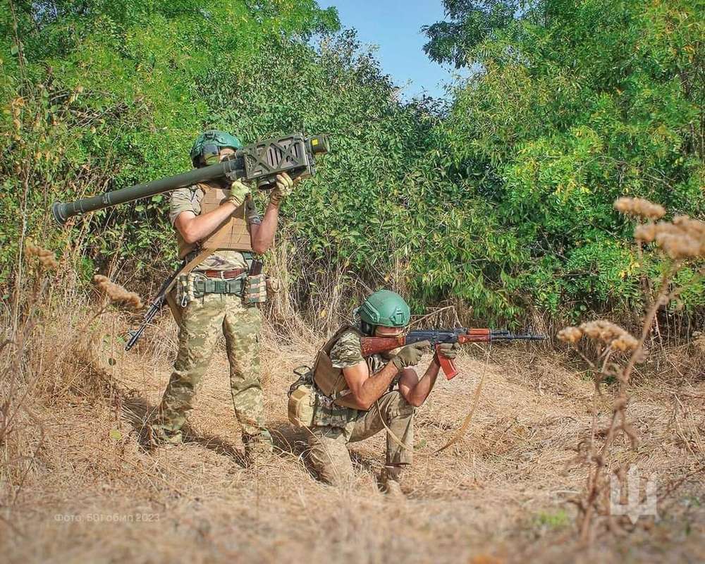 Ворог намагається оточити Авдіївку, на Запоріжжі у ЗСУ є успіхи: ситуація на фронті 17 жовтня