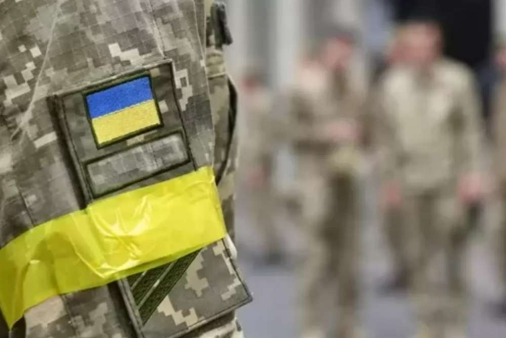 Повістки на e-mail і демобілізація після 36 місяців служби – які зміни для військових готують депутати