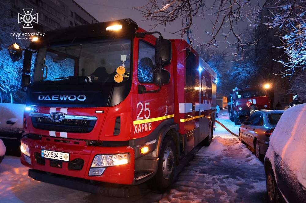 У Харкові горів ліфт у 9 поверхівці – всередині знайдено тіло людини (фото)