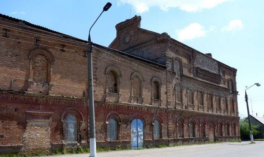 Окупанти зруйнували одну з найвизначніших пам’яток Запоріжжя – паровий млин «Надія» у Гуляйполі