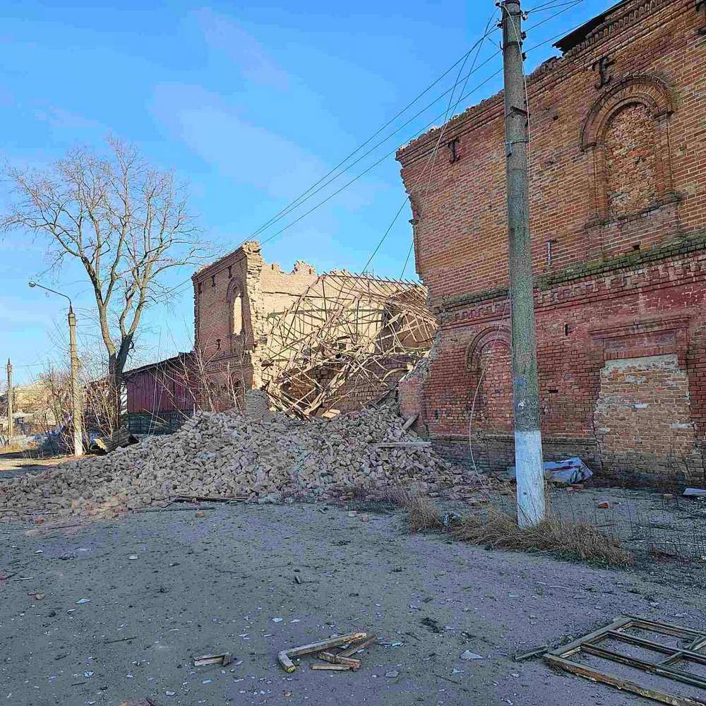Окупанти зруйнували одну з найвизначніших пам’яток Запоріжжя – паровий млин «Надія» у Гуляйполі