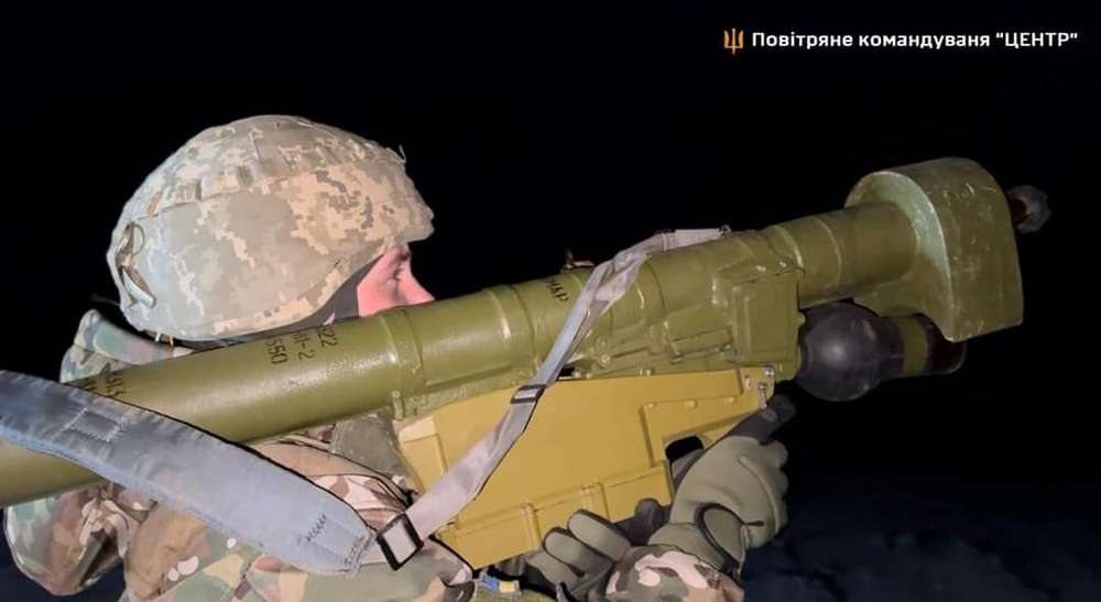 Знищили вертоліт, 910 окупантів і купу наземної техніки: ситуація на фронті 8 лютого