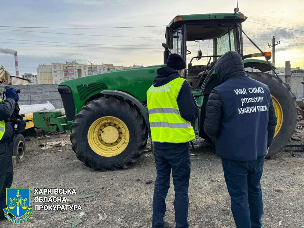 Повітряна атака в ніч на 26 лютого: є поранені, сталася пожежа – все, що відомо