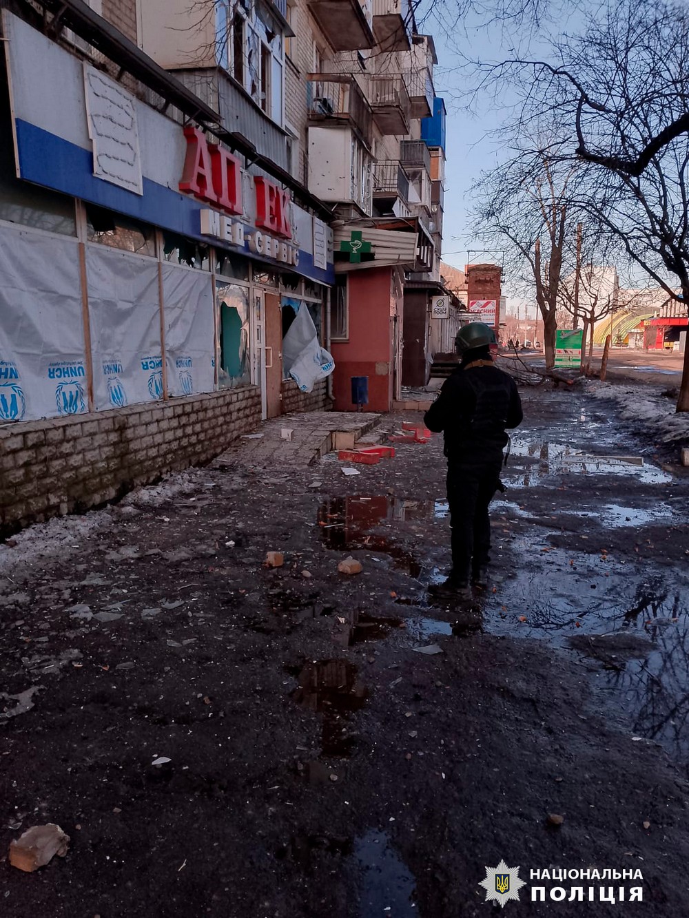 Пролунало 30 вибухів: окупанти масовано обстріляли Вовчанськ