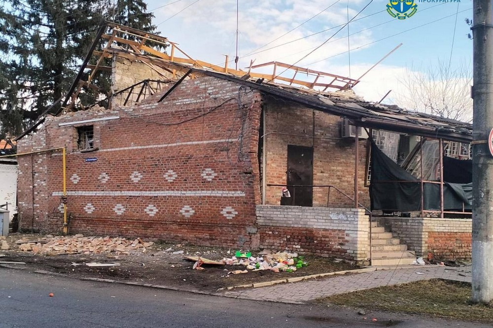 У Великій Писарівці окупанти вбили шкільного працівника, багато руйнувань