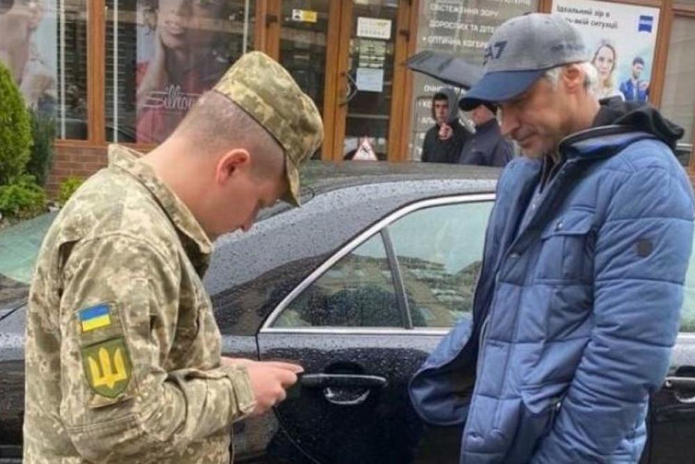 у Сумах роздавати повістки допоможуть працівники мерії