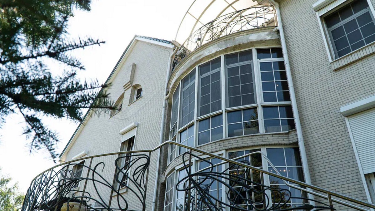 Як виглядають три найдорожчих будинки у Дніпрі на ОЛХ за мільйон доларів