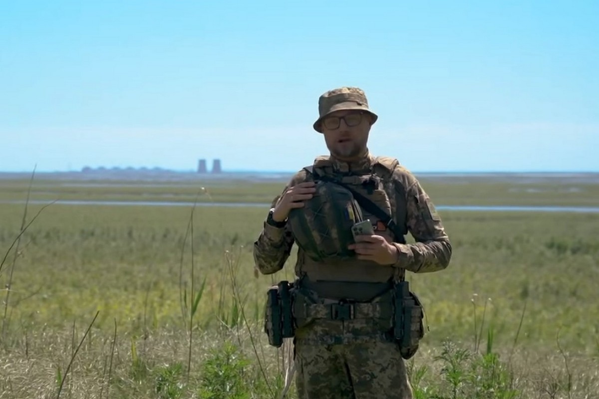 «Нині це поле бою»: як на території Каховського водосховища воюють прикордонники (відео)