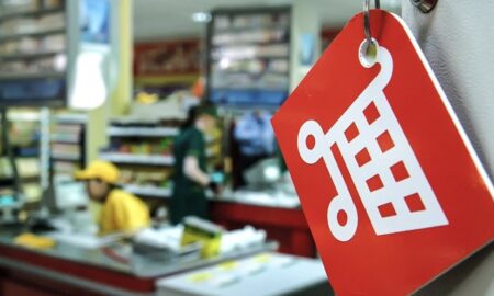 Як діяти, якщо вкрали речі із комірки схову у магазині