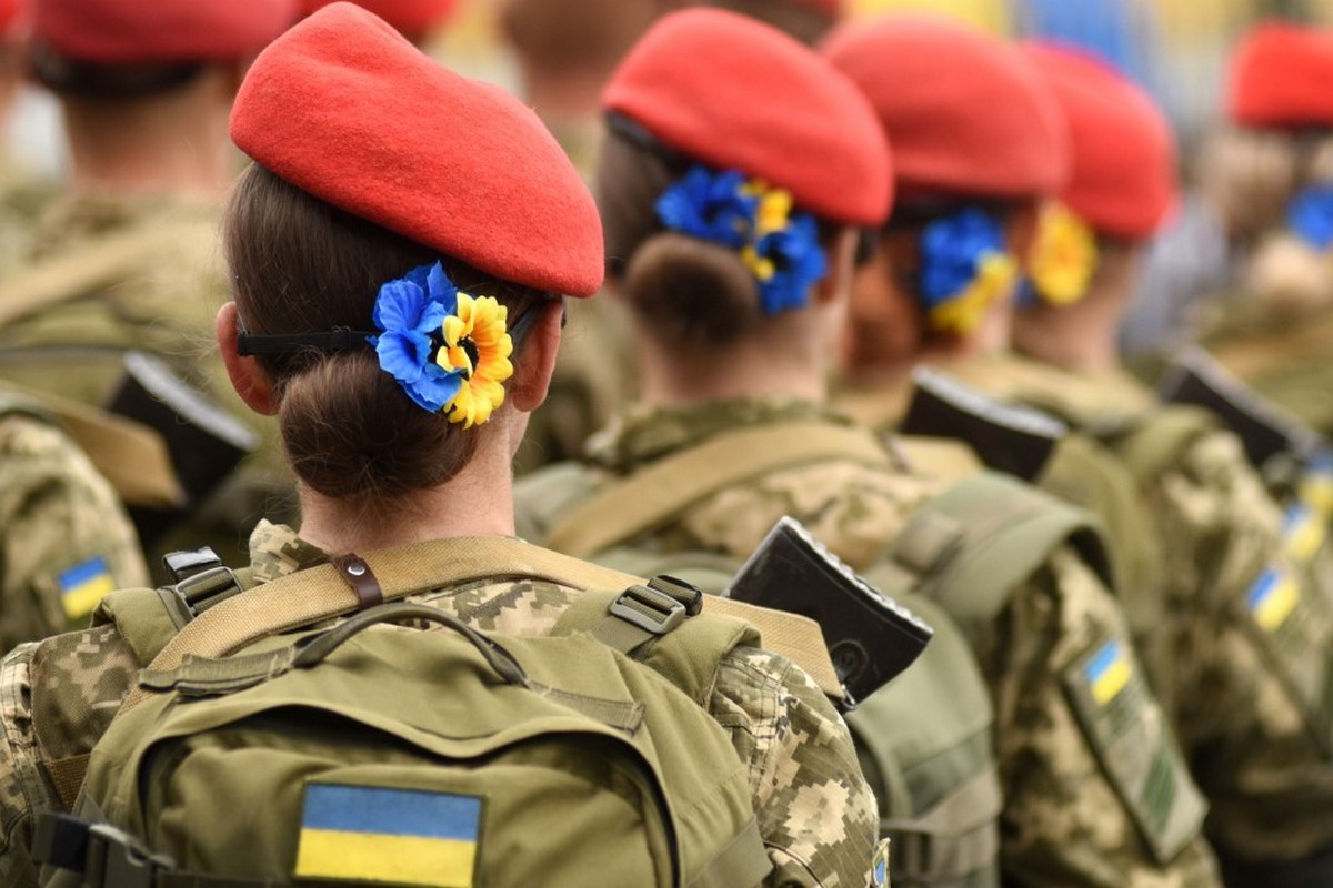 Чи будуть штрафувати військовозобов’язаних жінок, які не оновили дані – що треба знати