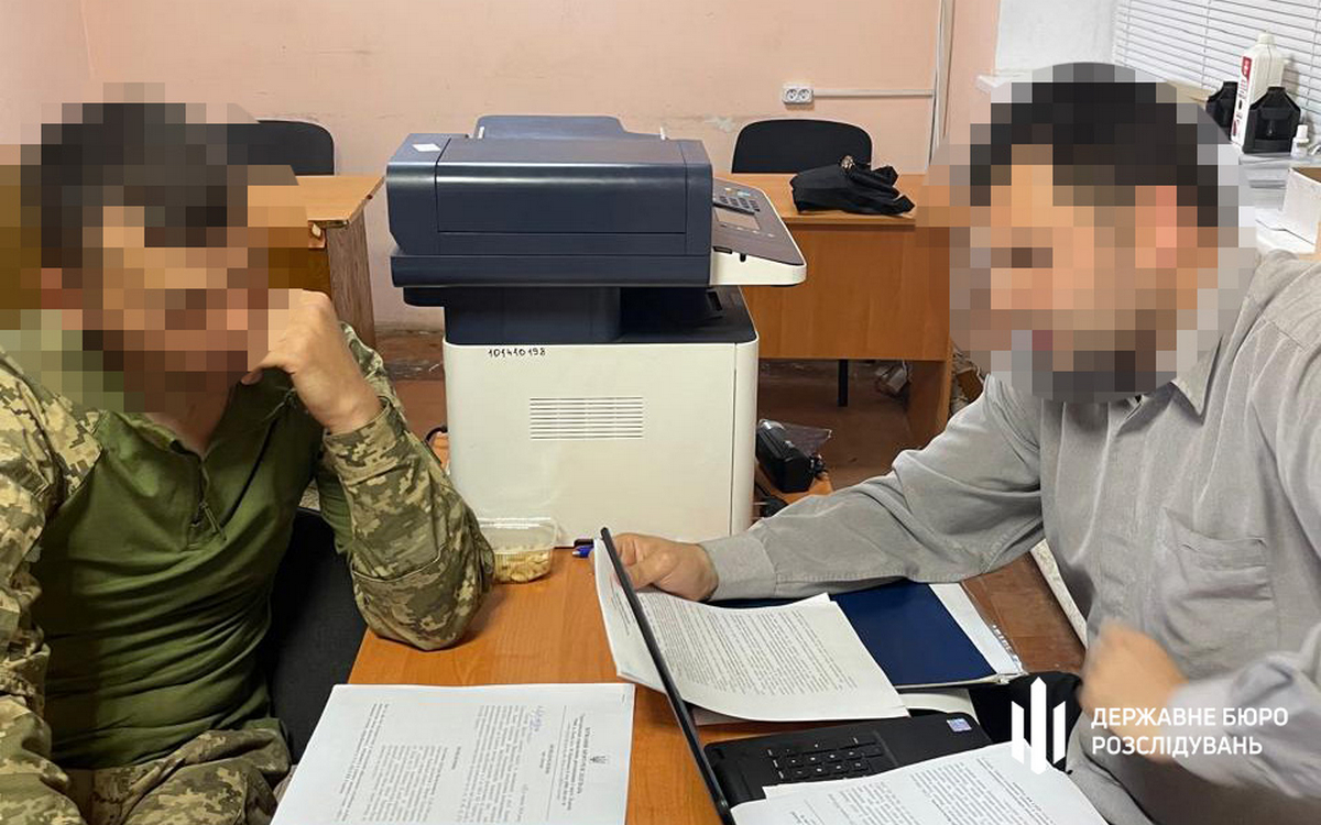 Бив та принижував курсантів - викладача академії сухопутних військ у Львові відправили під варту