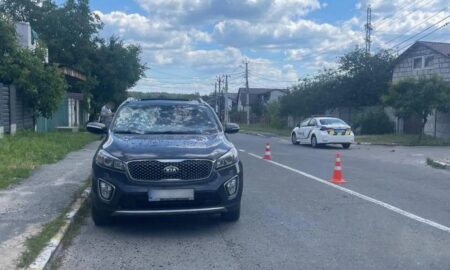 У Бучі чоловік підірвав гранату у машині за відмову везти його до кордону – що відомо