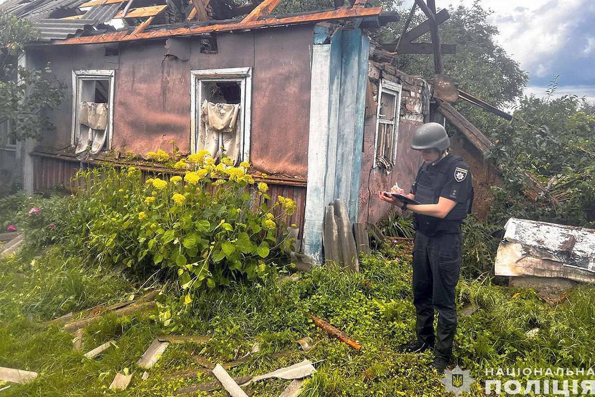 Окупанти атакували Чернігівську область 8 червня – поліція оприлюднила наслідки удару