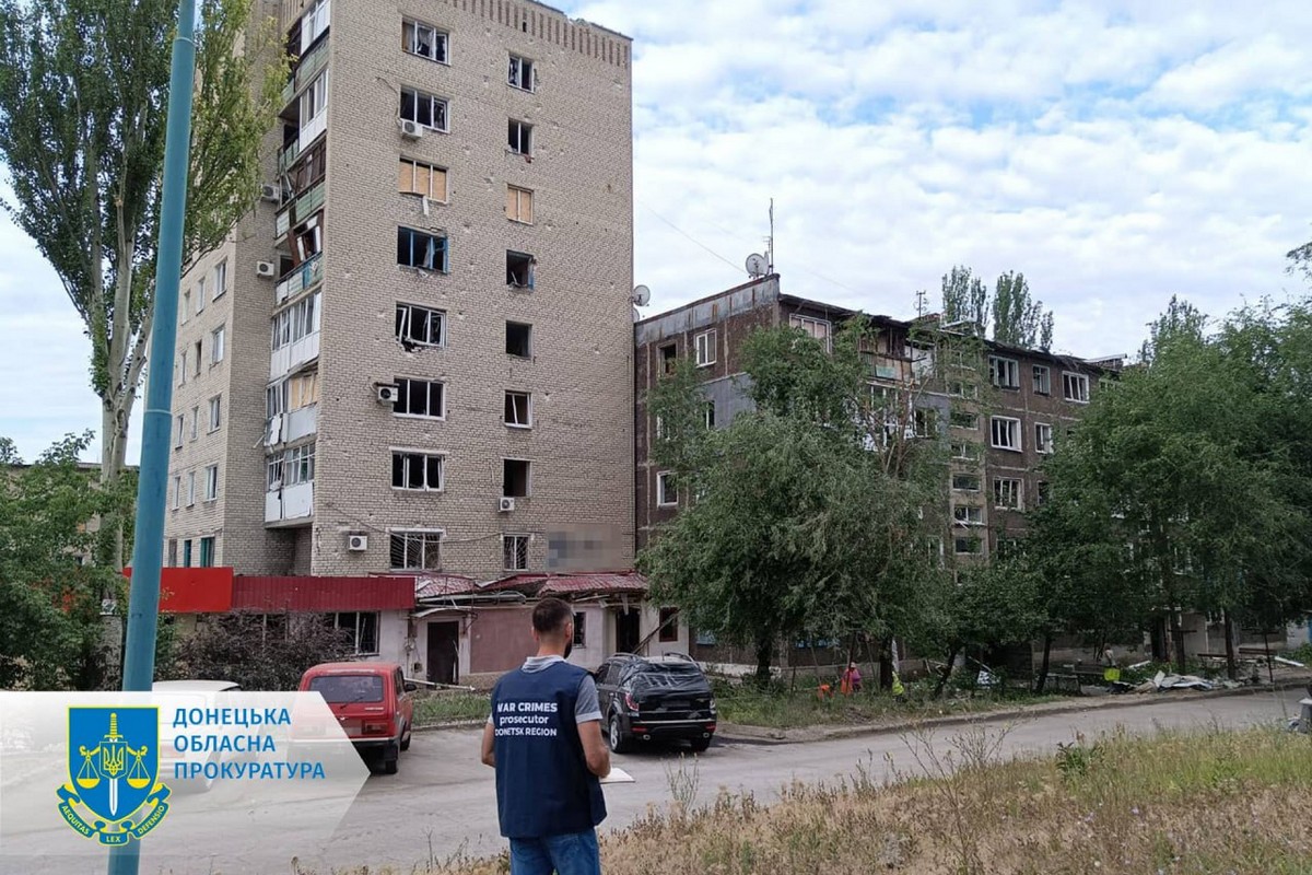 Росіяни скинули бомбу на житлові квартали Селідового