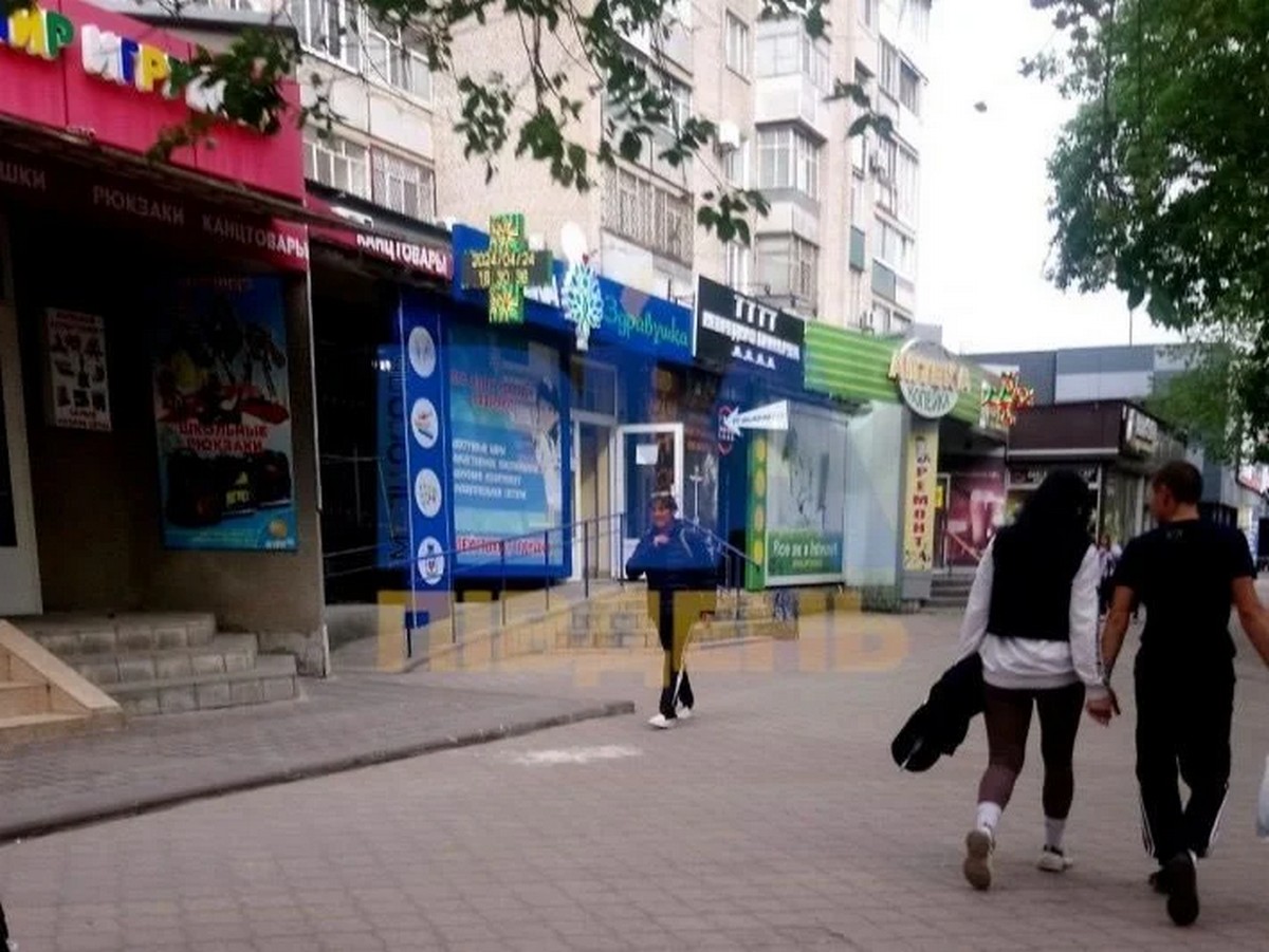Повернулася до Мелітополя і не впізнала його: як змінилося місто на Запоріжжі за 2,5 роки окупації