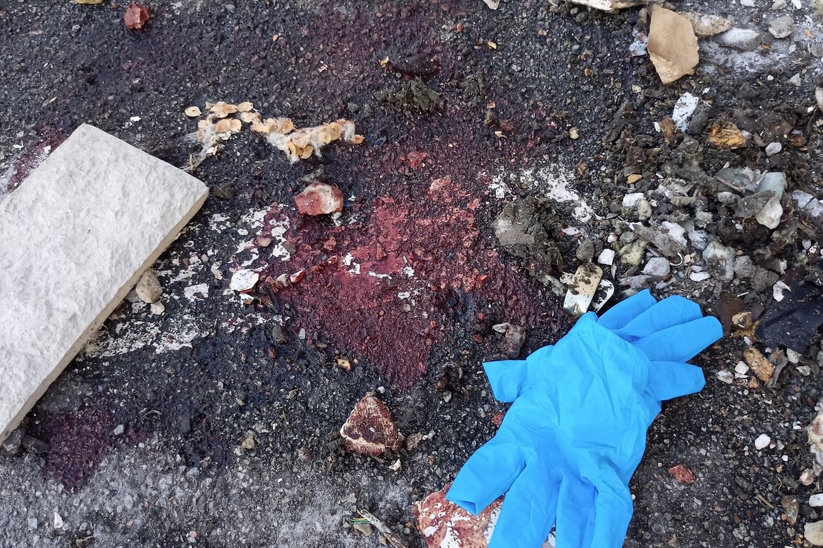 Жінка, врятована з-під завалів, благала дістати її дітей: що відомо про жертви у Києві станом на ранок 9 липня