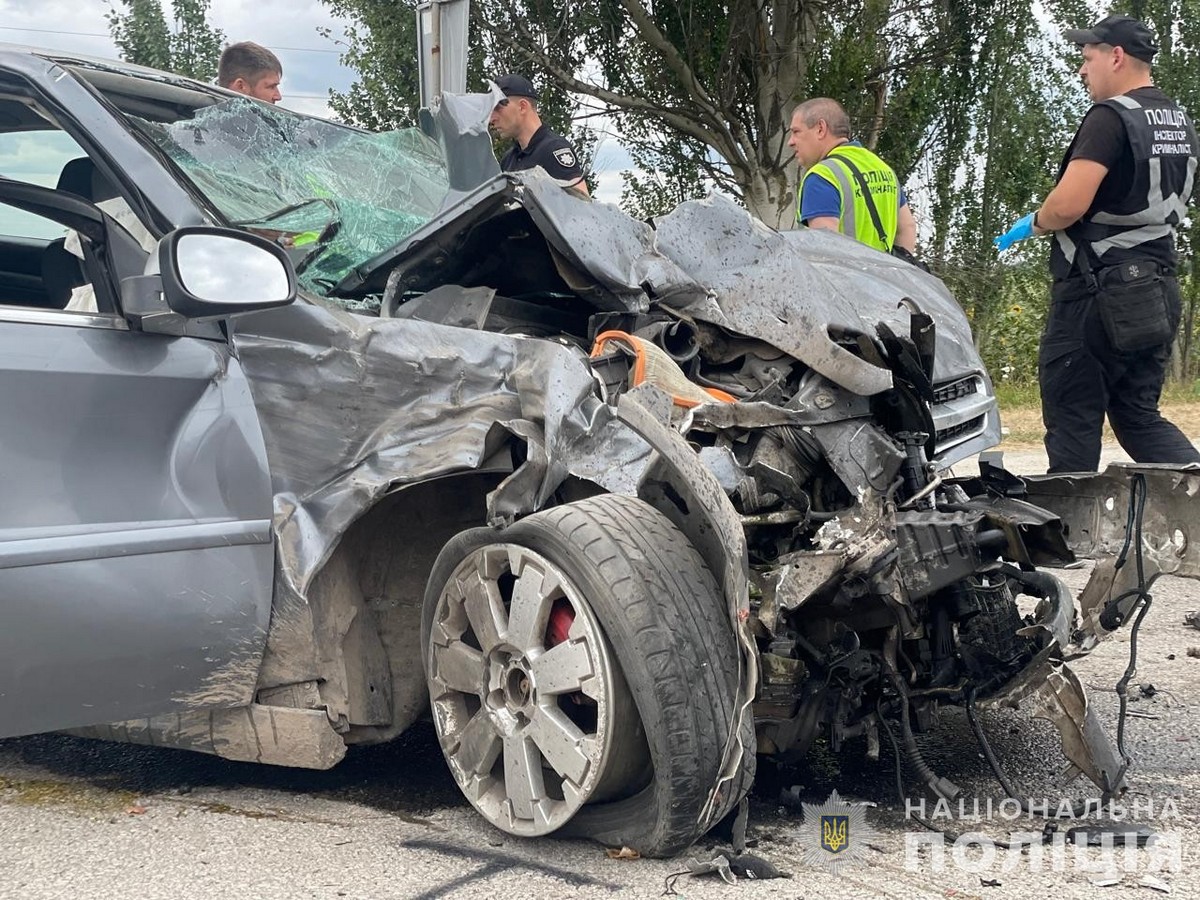 Смертельна ДТП на трасі Дніпро-Запоріжжя: двоє загиблих і двоє травмованих