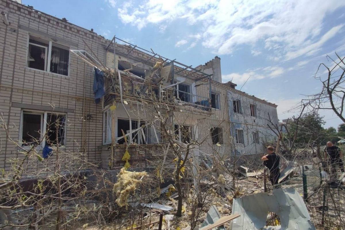 Двоє загиблих та близько 20 поранених через обстріл Херсонської області – поліція фіксує наслідки