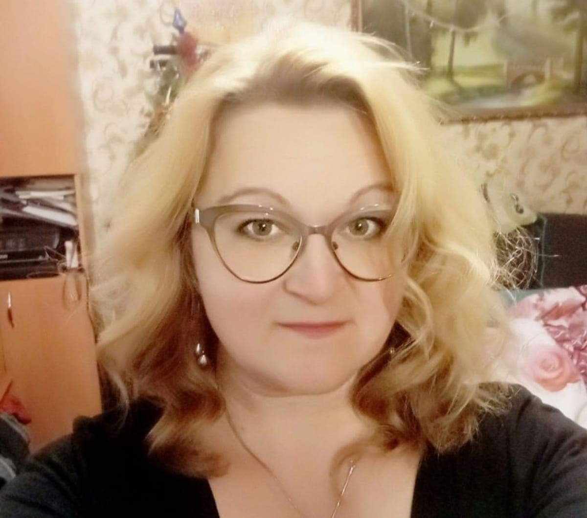 Ганна Бортюк загинула, рятуючи дітей. 4 грудня 2019 року у приміщенні державного вищого навчального закладу «Одеський коледж економіки, права та готельно-ресторанного бізнесу» сталася масштабна пожежа. Ганна мінімум тричі заходила до палаючої будівлі задля того, щоб вивести студентів молодших курсів, які намагались вийти з аудиторій крізь задимлений коридор. Рятувала до поки полум'я не перегородило шлях до виходу. Чоловік Ганни Микола, старший пожежний рятувальник СДПЧ-2 ГУ ДСНС в Одеській області, прибув одним з перших на місце пожежі, але не зміг додзвонитися до неї... Ганна Бортюк загинула, рятуючи дітей. 4 грудня 2019 року у приміщенні державного вищого навчального закладу «Одеський коледж економіки, права та готельно-ресторанного бізнесу» сталася масштабна пожежа. Ганна мінімум тричі заходила до палаючої будівлі задля того, щоб вивести студентів молодших курсів, які намагались вийти з аудиторій крізь задимлений коридор. Рятувала до поки полум'я не перегородило шлях до виходу. Чоловік Ганни Микола, старший пожежний рятувальник СДПЧ-2 ГУ ДСНС в Одеській області, прибув одним з перших на місце пожежі, але не зміг додзвонитися до неї...