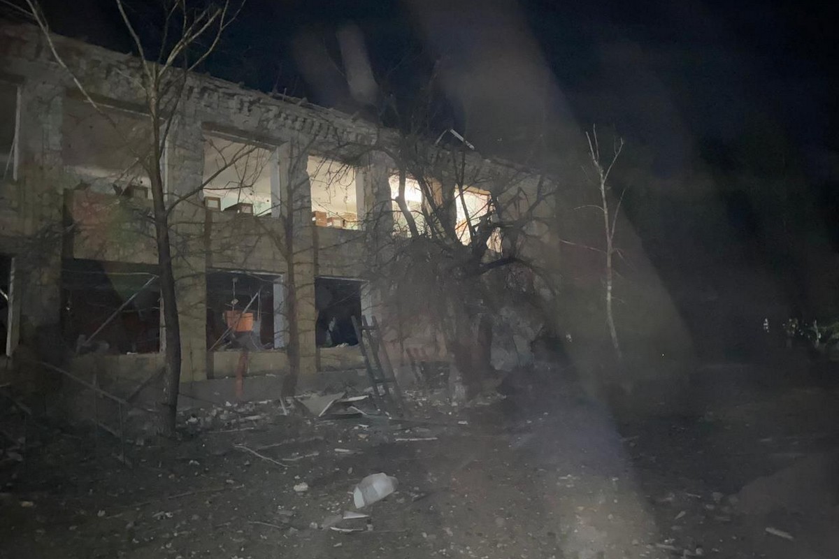 На Донеччині 5 загиблих і 7 поранених за добу, у Покровську зруйновано чергову школу
