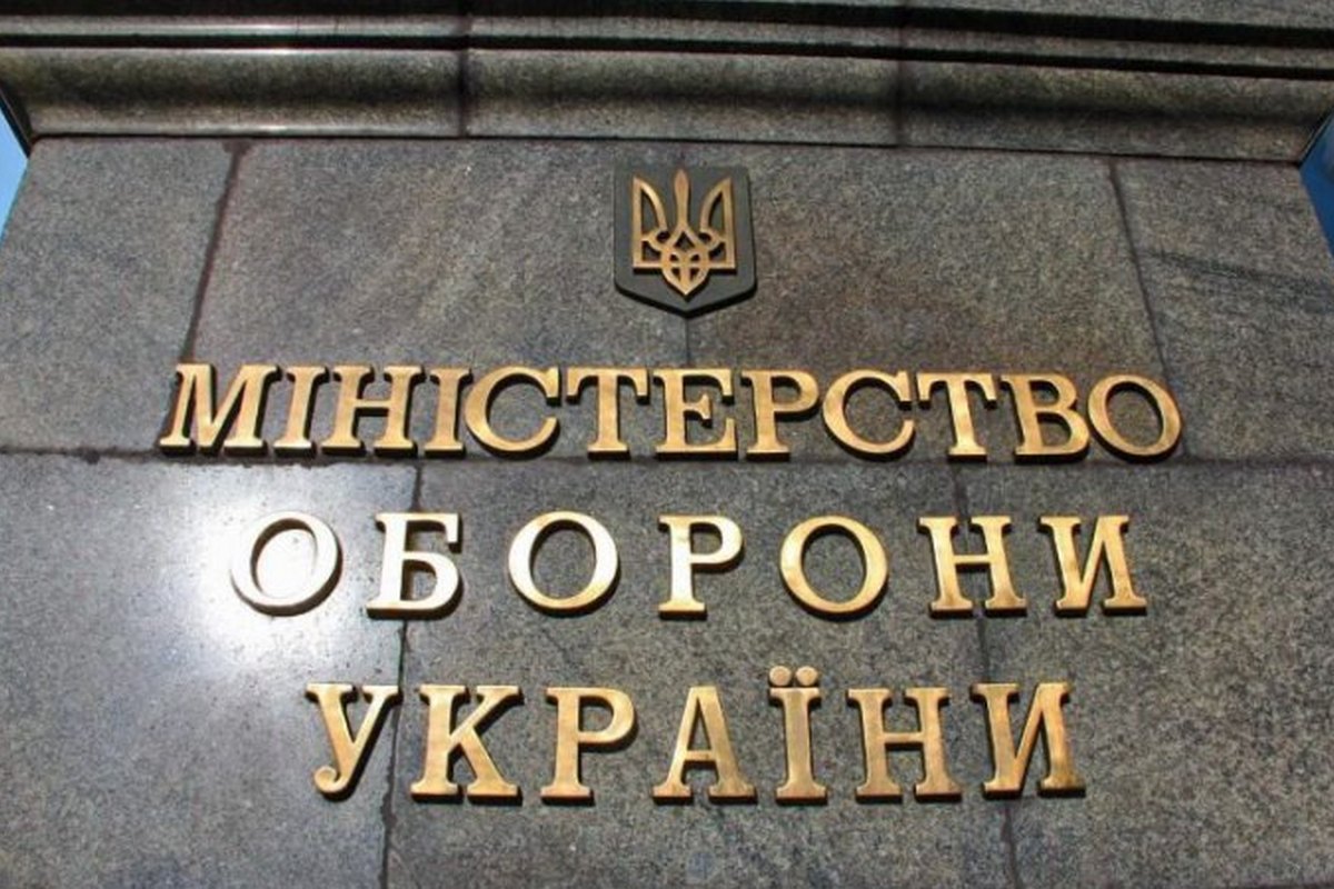 Перевага окупантів в снарядах на полі бою скоротилася майже втричі – Міноборони