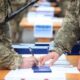 Звільнення зі служби в армії - які документи потрібні: повний перелік Під час воєнного стану за певних умов військовослужбовці мають право на