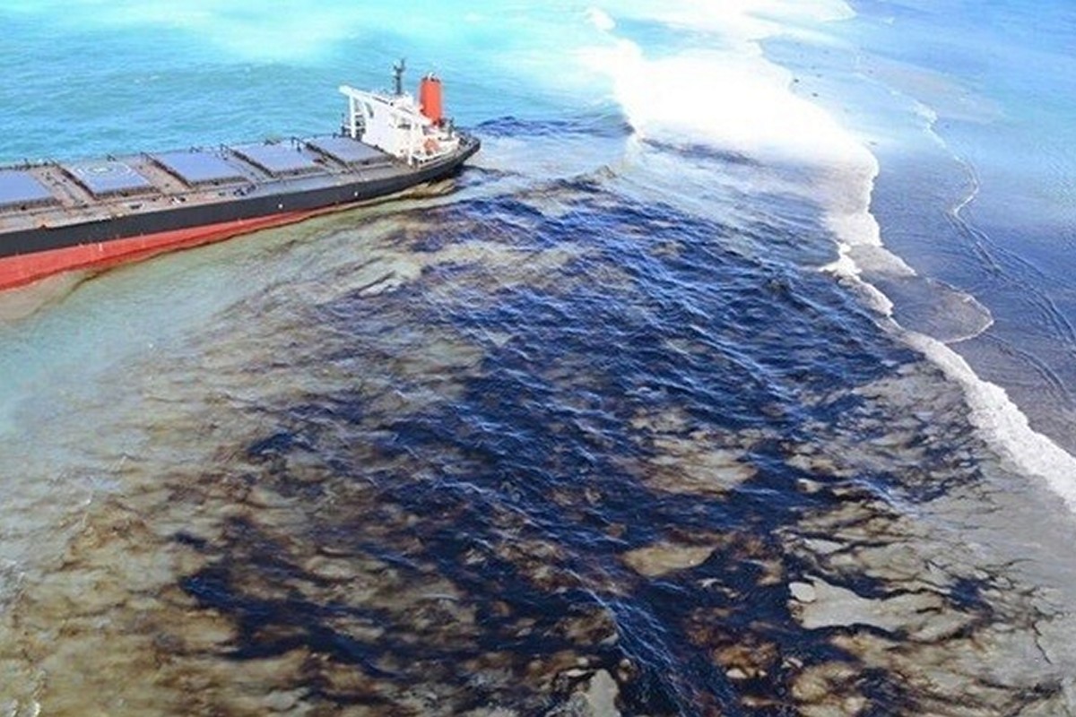 Коли мазут із російських танкерів може досягти Азовського моря – відповіли у Міндовкілля