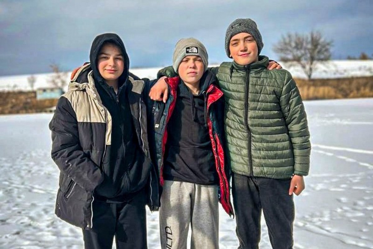Троє хлопчиків врятували чоловіка, який
