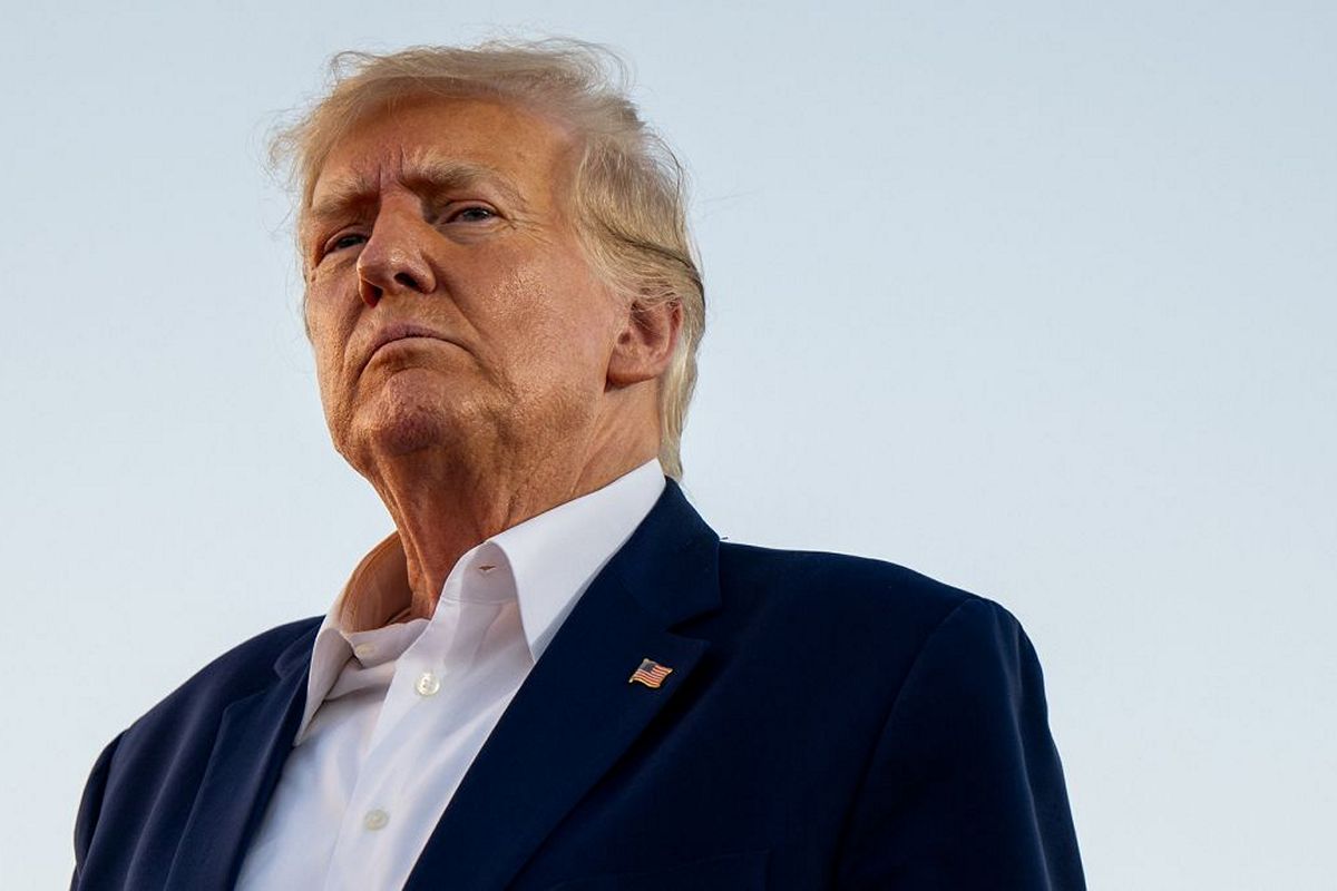 Росія готова обговорювати перемир’я, а у Трампа планують послаблення санкцій проти РФ – Bloomberg