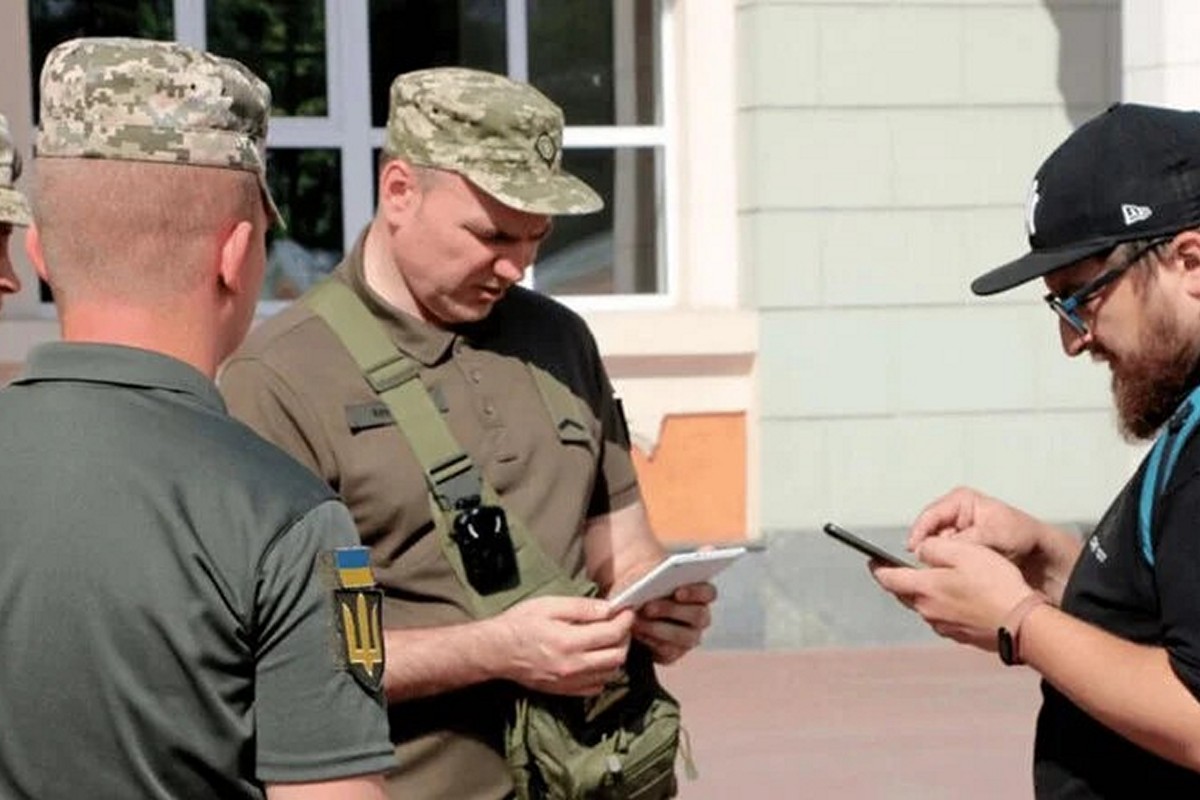 Чи можна знімати на відео процес вручення повістки – пояснення ТЦК