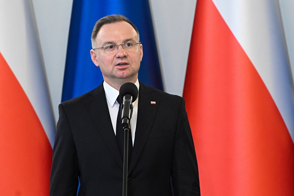 "Тільки Трамп може закінчити війну, і Україні доведеться піти на поступки" - президент Польщі Дуда